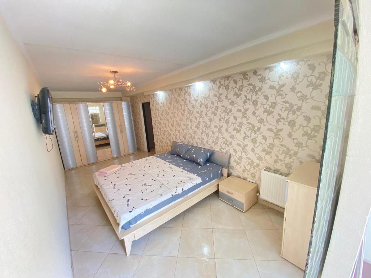 Ultra Central Double Room Appartment In Chisinau Exterior photo